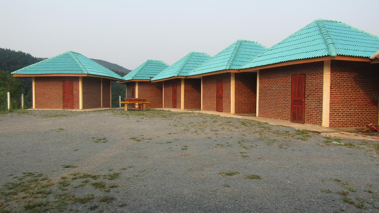 Chomdoy Bungalow & Restaurant Luang Namtha Esterno foto